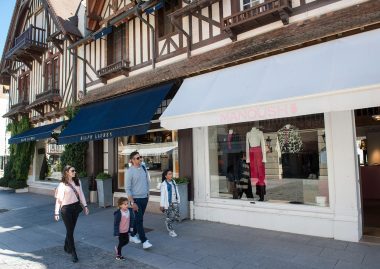 shopping-deauville-rue-du-casino