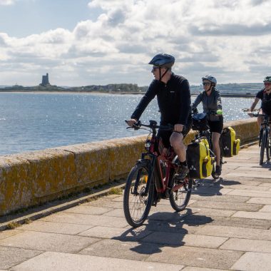 Sur la Velomaritime, à Saint-Vaast-la-Hougue