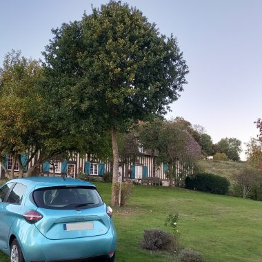 Vacances en voiture électrique en Normandie