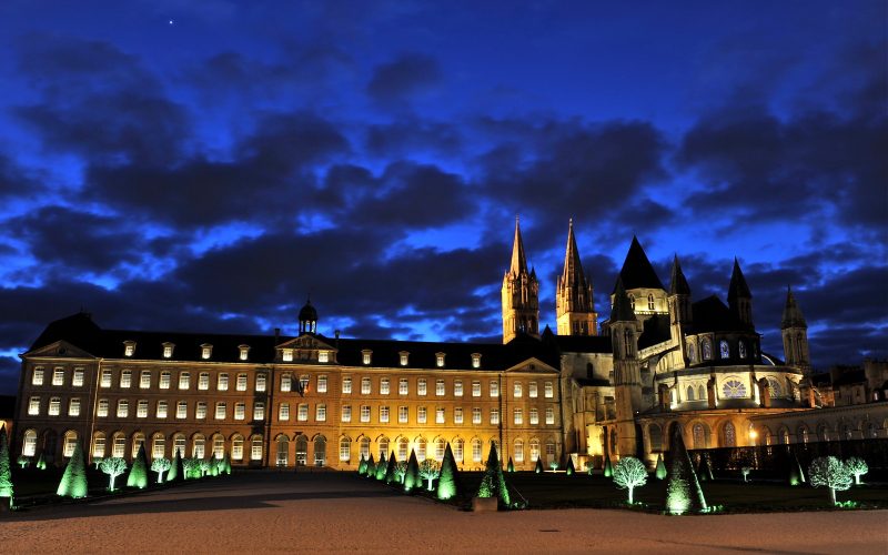 Abbaye aux Hommes and Caen city hall