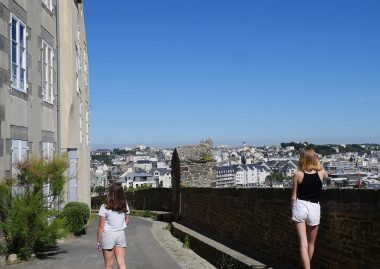 Rue du midi à Haute ville Granville