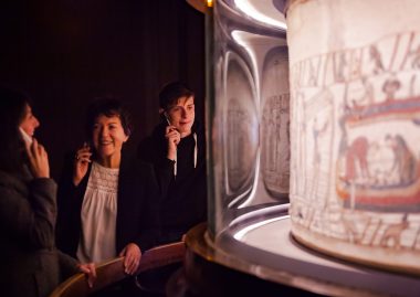 Expérience Je sais broder au point de Bayeux