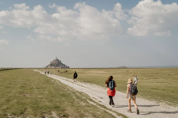 Hiking in the Bay of the Mont-Saint-Michel