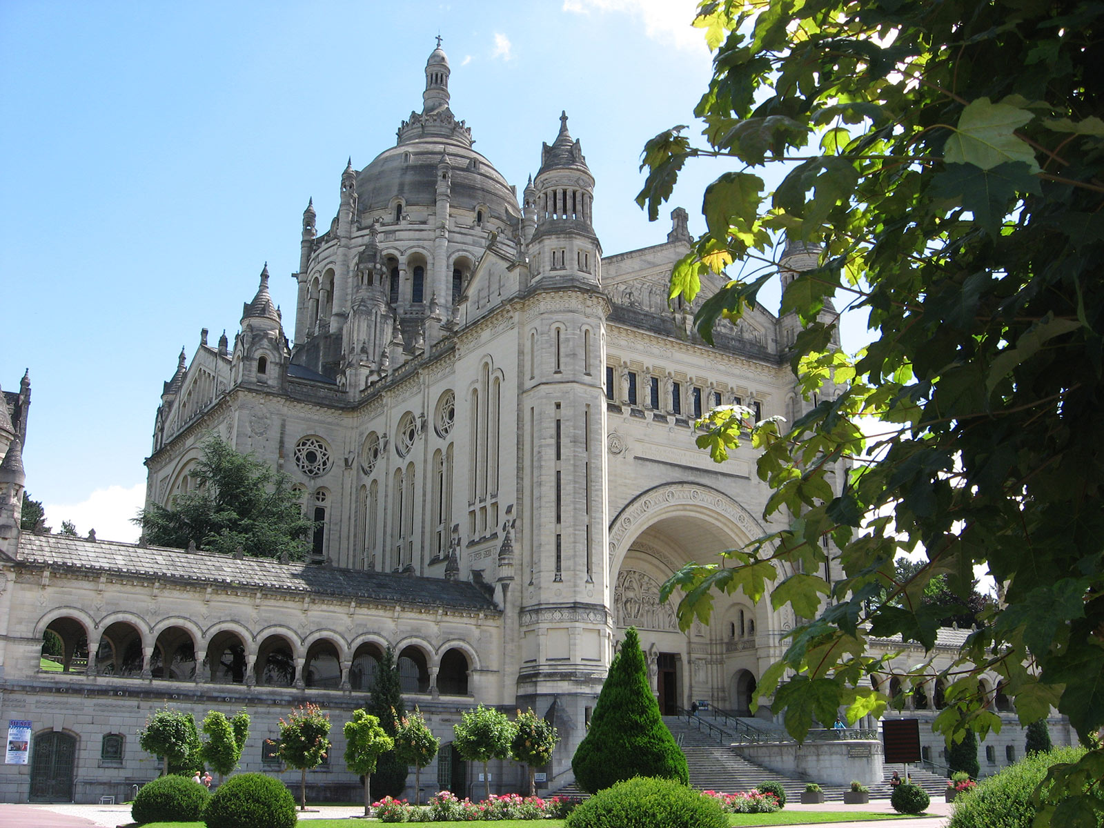 Places to visit in Lisieux