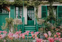 Two-wheel escape to Giverny, the village of Claude Monet