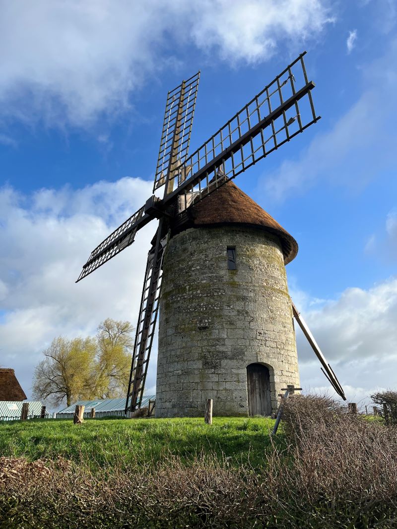 Nos coups de cœur de l'été : découvrez le moulin de Rochereuil, un havre de  fraîcheur